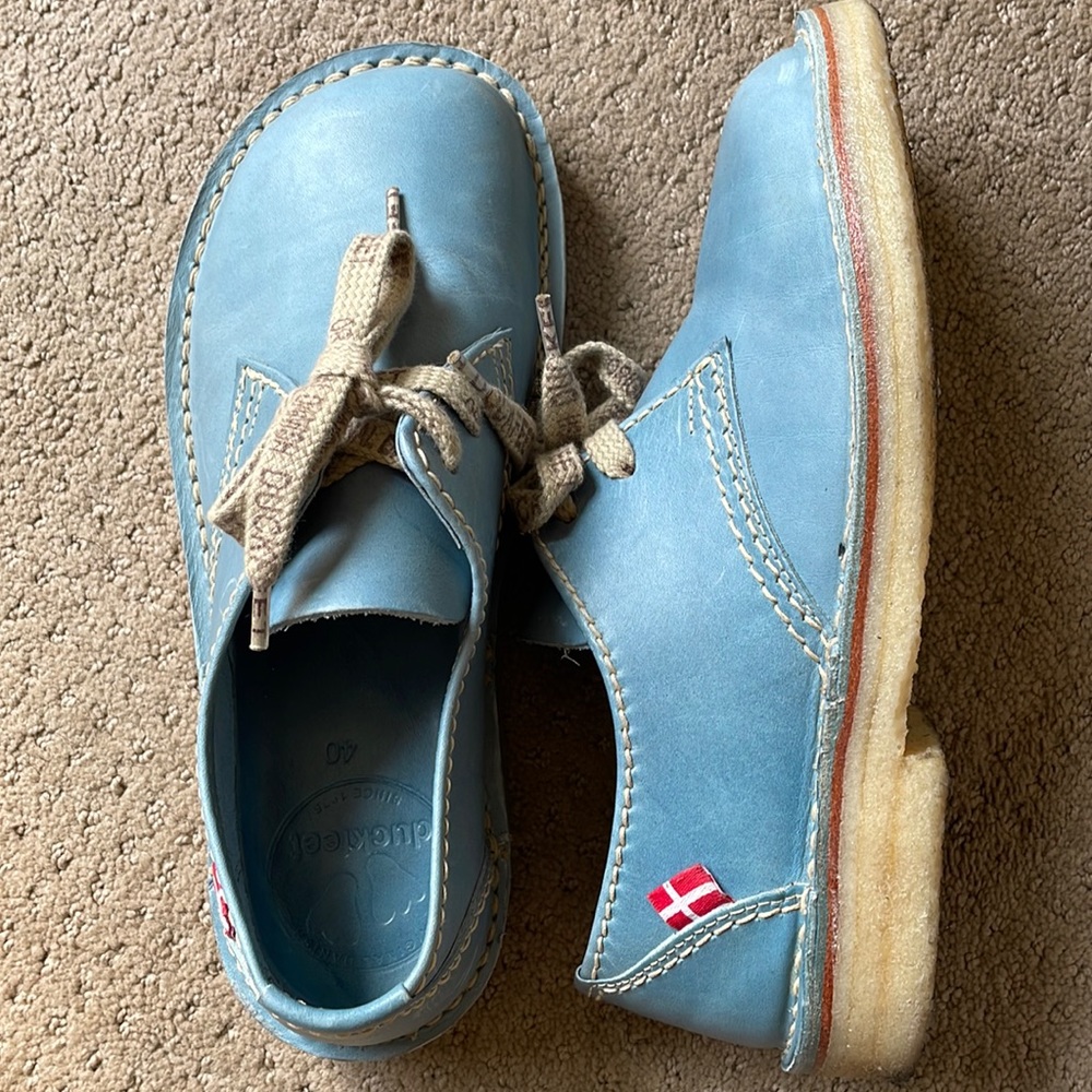 Duckfeet womens size 40.